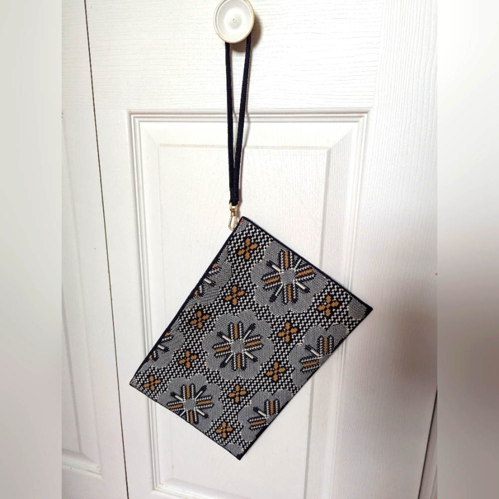 Rothy's sunburst navy wrisltlet